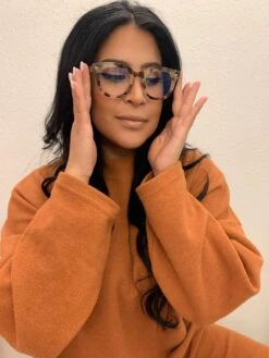 SUMMER - CREAM TORTOISE + BLUE LIGHT TECHNOLOGY GLASSES -Glasses Sales Store 03 2020 nikkineen SUMMER 9