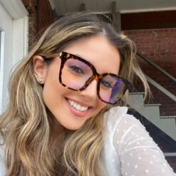 BELLA - TORTOISE + BLUE LIGHT TECHNOLOGY GLASSES -Glasses Sales Store 03 2021 jamiegabriellemusic BELLA BLUELIGHT 7b8b51bf 9018 4a16 b4dc 1fc897c5c537