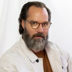 CHASE - VINTAGE CRYSTAL + BLUE LIGHT READERS -Glasses Sales Store 2020 Compliments Web Lifestyle PDP 0000s 0003 DiffEyewear take5 01605