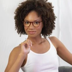 GRIFFIN - AMBER TORTOISE + BLUE LIGHT READERS 14 GRIFFIN - AMBER TORTOISE + BLUE LIGHT READERS -Glasses Sales Store 2020 Compliments Web Lifestyle PDP 0000s 0005 DiffEyewear take5 01481