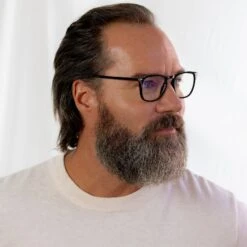 GRIFFIN - BLACK + BLUE LIGHT READERS -Glasses Sales Store 2020 Compliments Web Lifestyle PDP 0000s 0009 DiffEyewear take5 01280