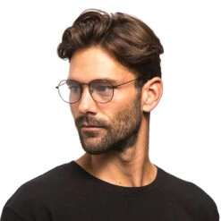 JAMES - ROSE GOLD + BLUE LIGHT TECHNOLOGY CLEAR GLASSES -Glasses Sales Store JAMES black 2018 diff onmodel men 800px 128 53d69500 ced5 45fa b189 b3de5ce63382