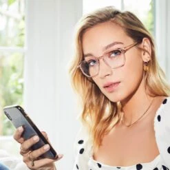 NOEL - ROSE CRYSTAL + BLUE LIGHT TECHNOLOGY GLASSES 9 NOEL - ROSE CRYSTAL + BLUE LIGHT TECHNOLOGY GLASSES -Glasses Sales Store NOEL rosecrystal lifestylePDP1