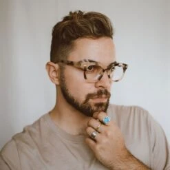 SUMMER - CREAM TORTOISE + CLEAR GLASSES -Glasses Sales Store diff july 2021 blakeasilva male summer blue light glasses cream tortoise