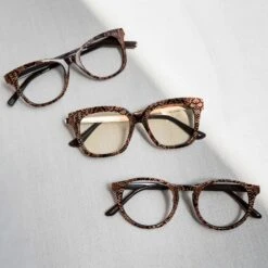 CARINA - SEA SNAKE + BLUE LIGHT TECHNOLOGY GLASSES -Glasses Sales Store diff june 2021 flatlay Bluelight Carina BellaXS Sawyer d